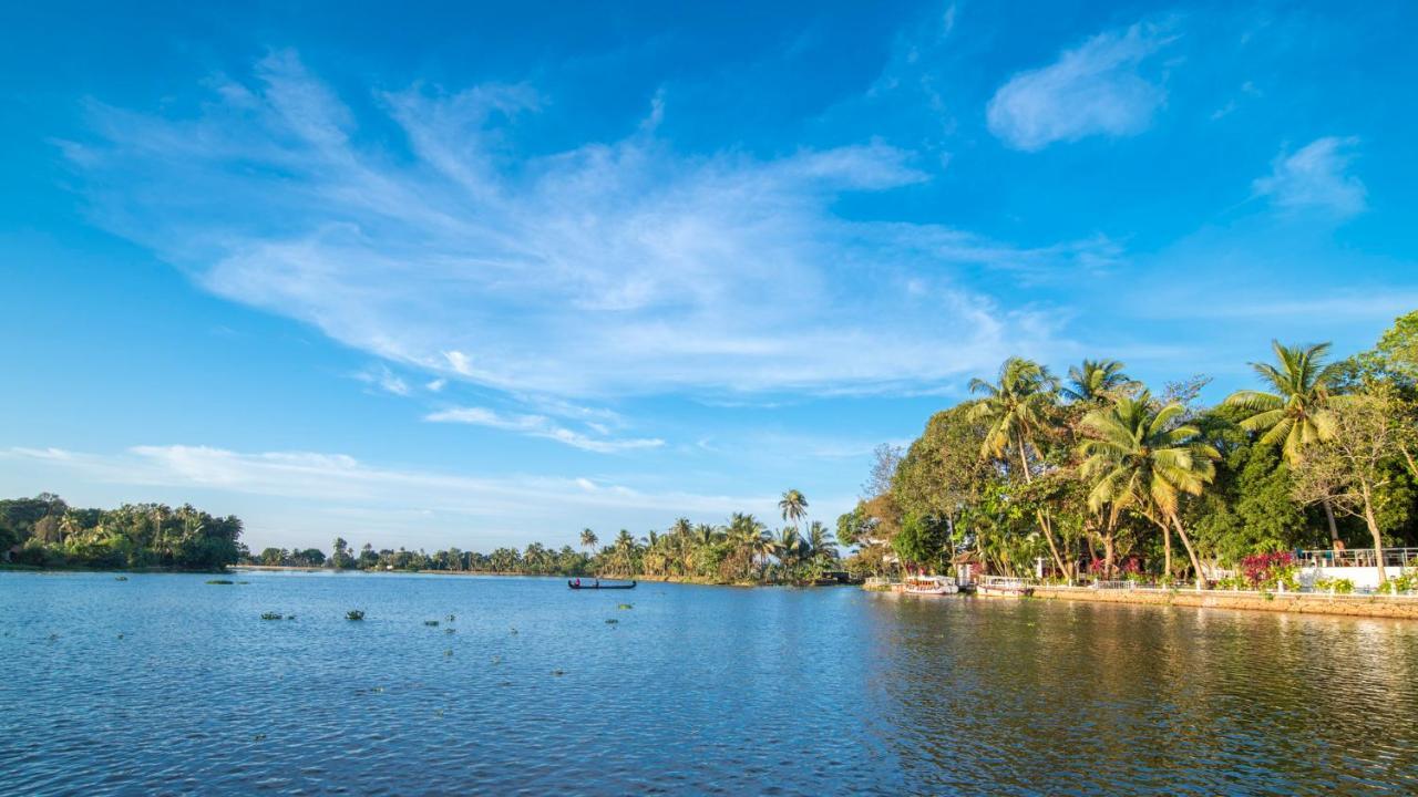 Warmth Lake Haven Alappuzha Exteriér fotografie