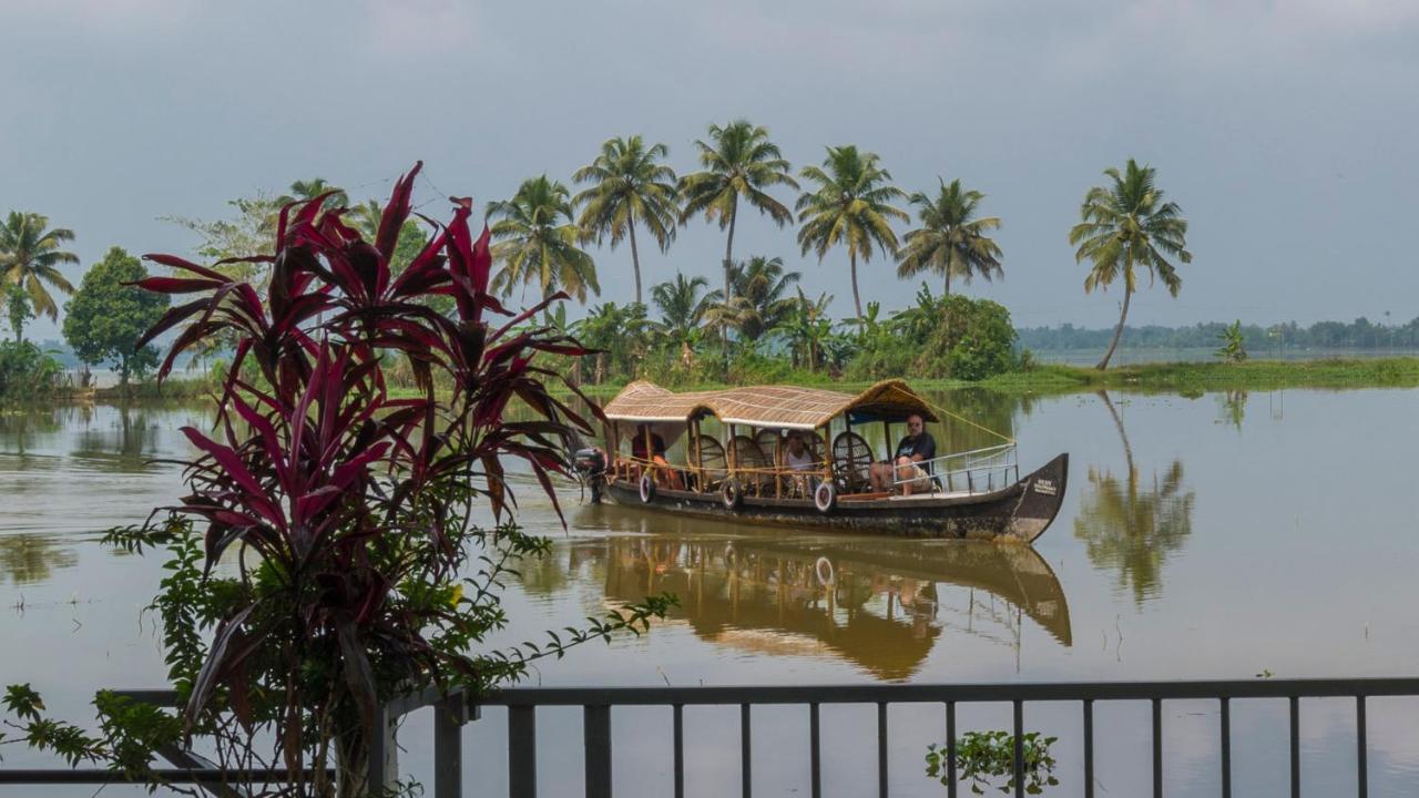Warmth Lake Haven Alappuzha Exteriér fotografie