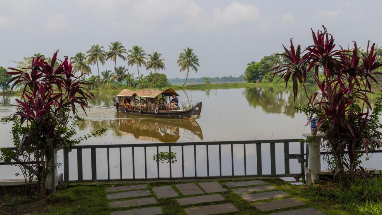 Warmth Lake Haven Alappuzha Exteriér fotografie