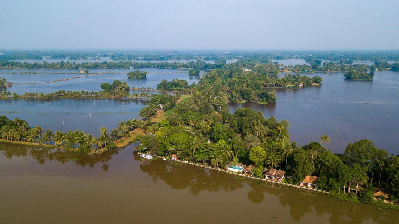 Warmth Lake Haven Alappuzha Exteriér fotografie